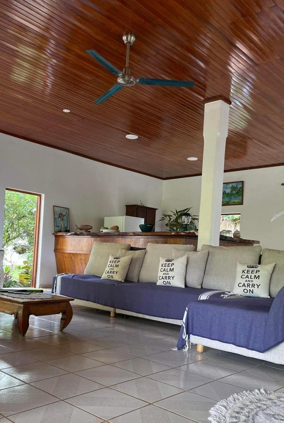 Villa Ura อุตูโรอา ภายนอก รูปภาพ